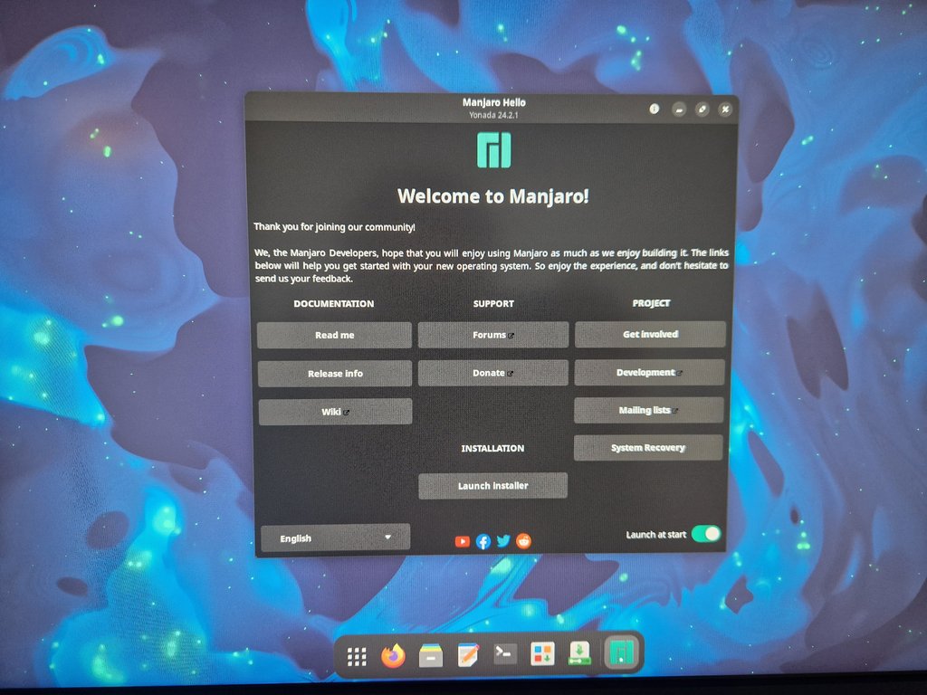 Manjaro Hello screen